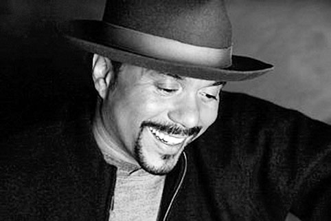 Howard Hewett